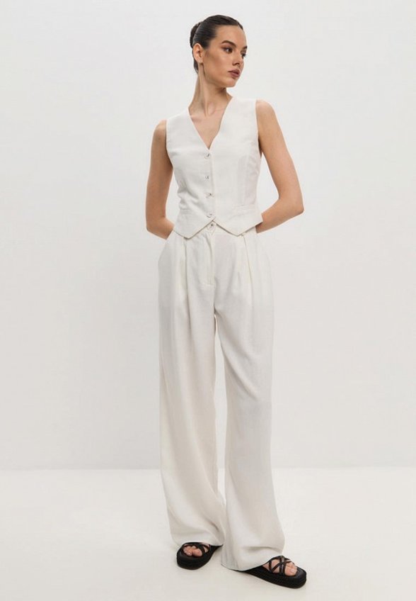 Жилет Suara Femme