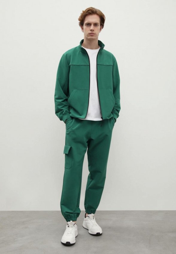 Брюки спортивные Finn Flare