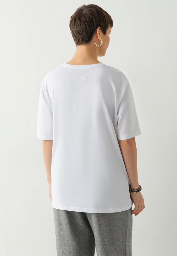 Футболка Lilly Bennet