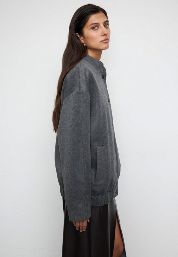 Бомбер Charmstore