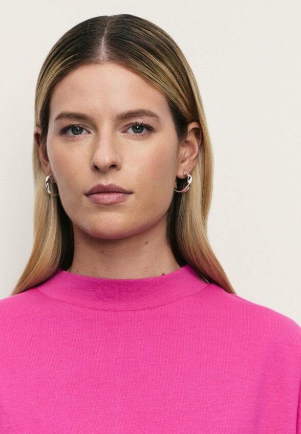 Футболка Zarina