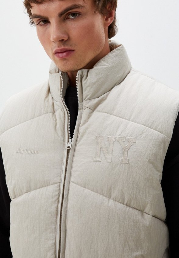 Жилет утепленный Gloria Jeans