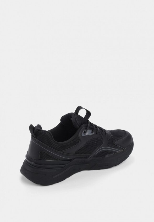 Кроссовки Kari