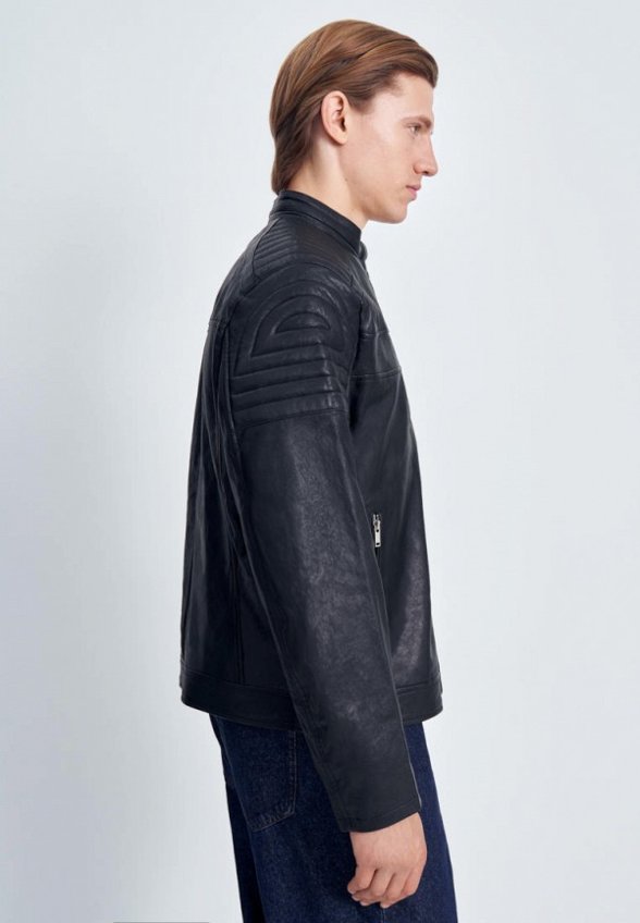 Куртка кожаная Finn Flare