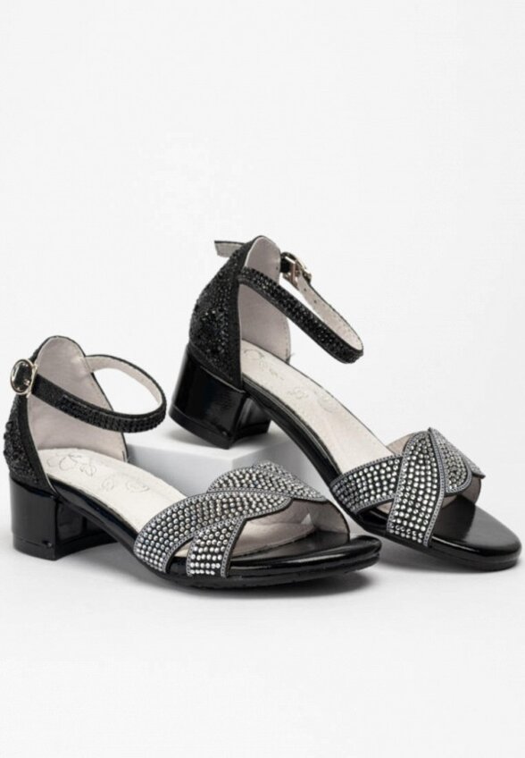 Босоножки Tikkago