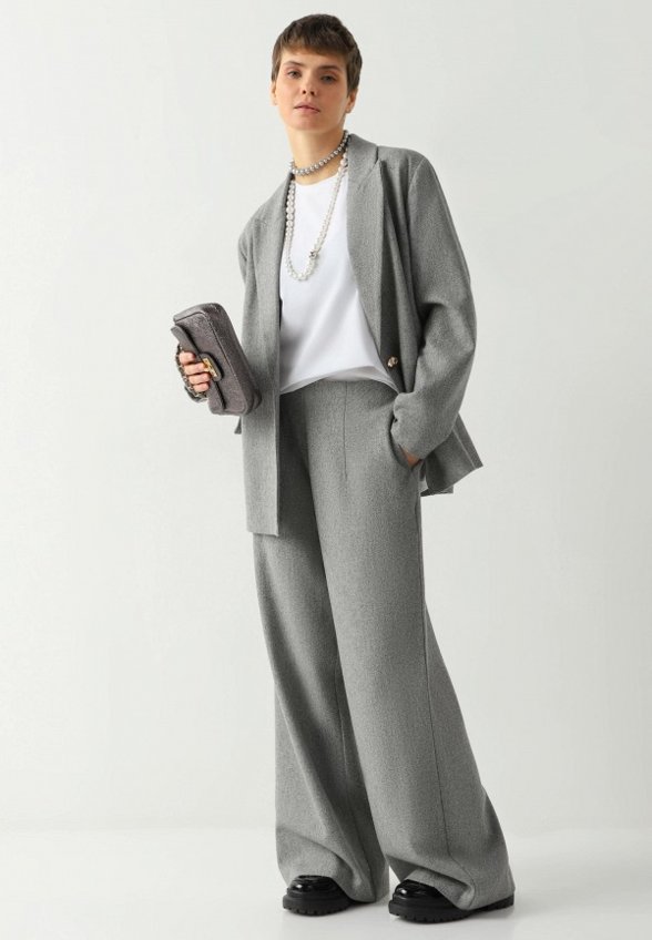 Футболка Lilly Bennet