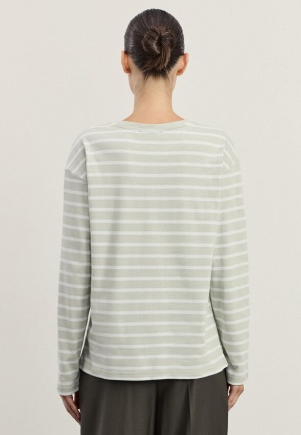 Лонгслив Zarina