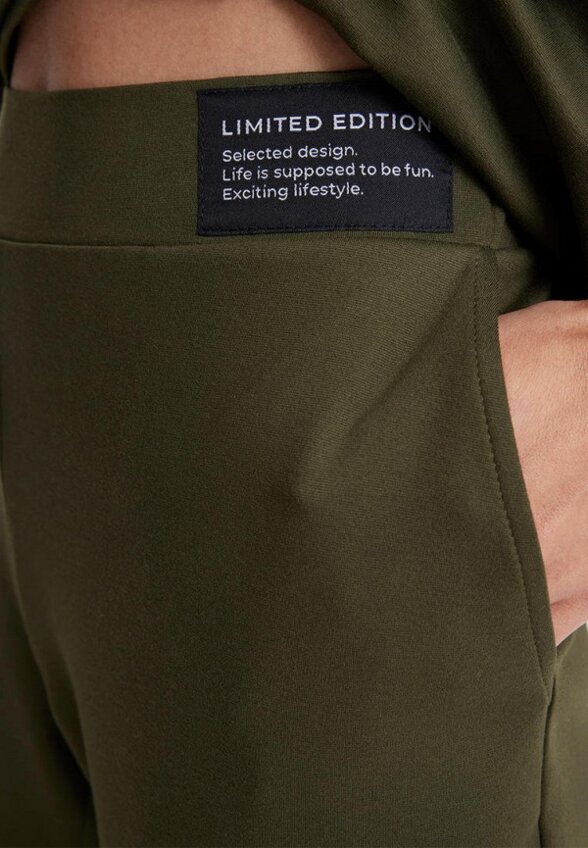 Брюки спортивные Barmariska