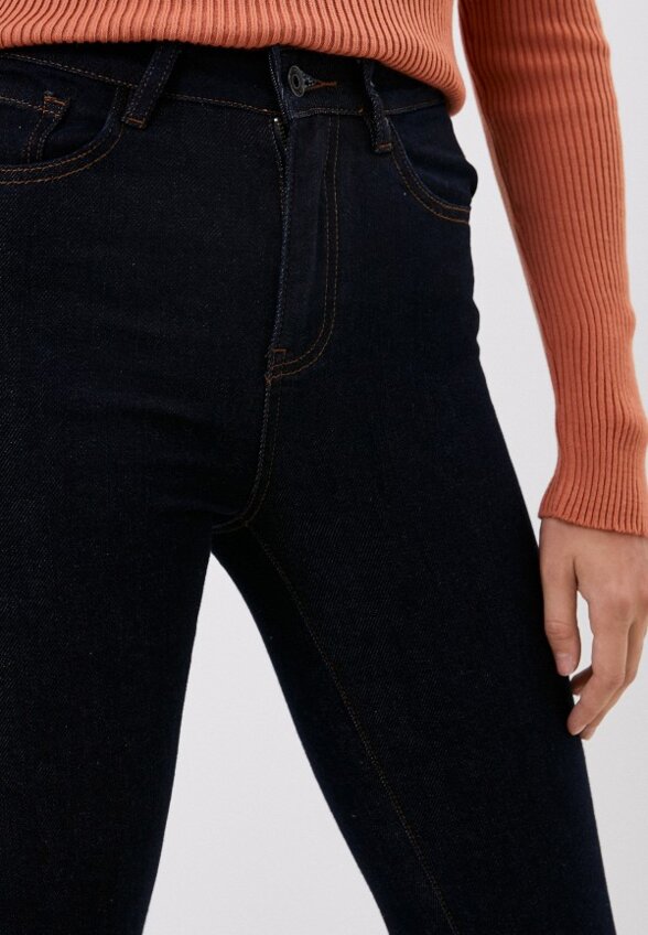 Джинсы Mossmore