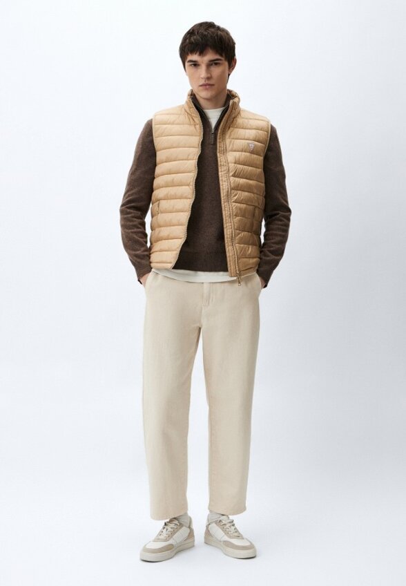 Жилет утепленный Guess Jeans