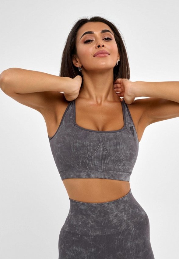 Топ спортивный Bona Fide