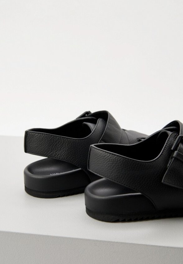 Сандалии Vic Matie