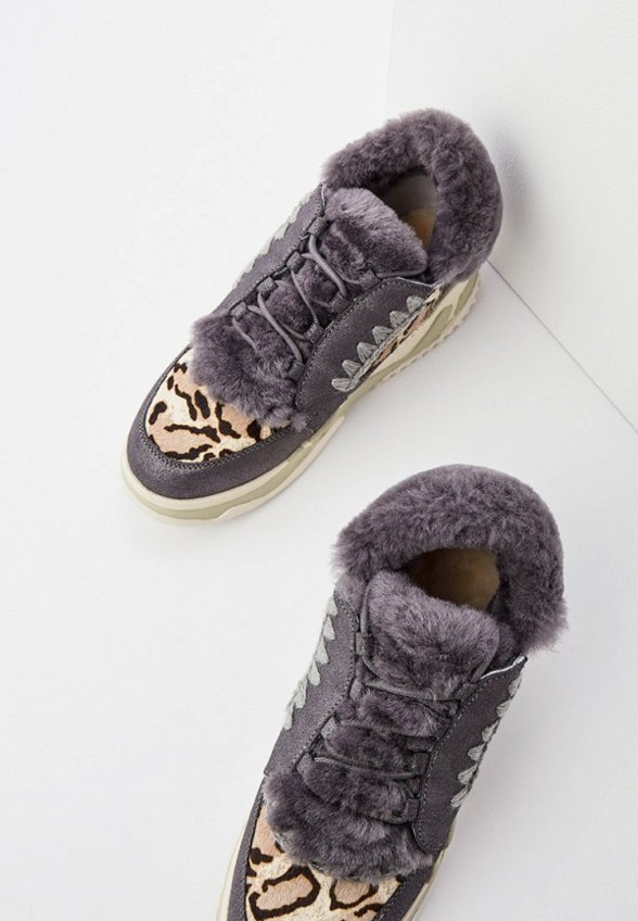 Кроссовки Mou