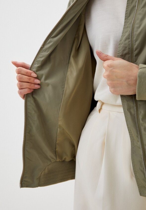 Бомбер Снежная Королева