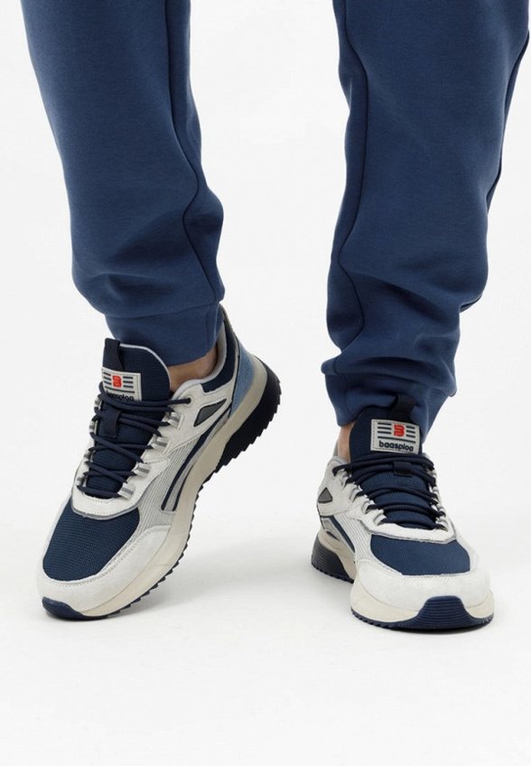 Кроссовки Baasploa