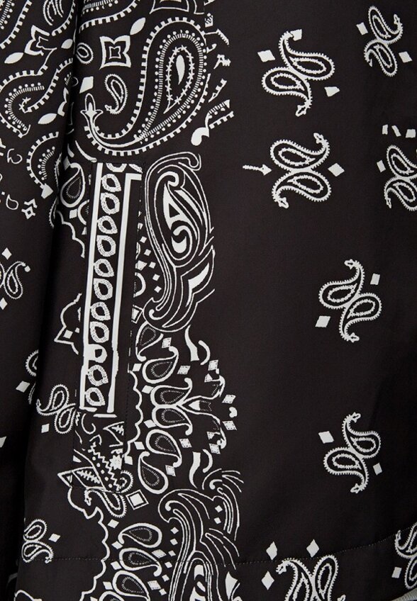 Ветровка Khrisjoy