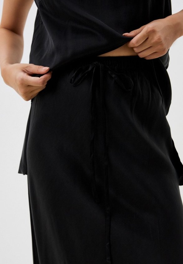 Костюм Voluminous