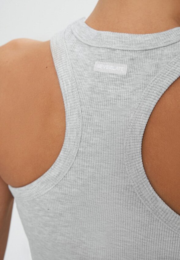 Топ спортивный Neverlate