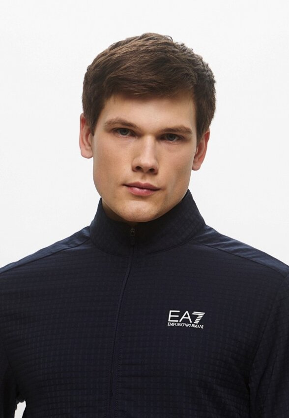 Костюм спортивный EA7