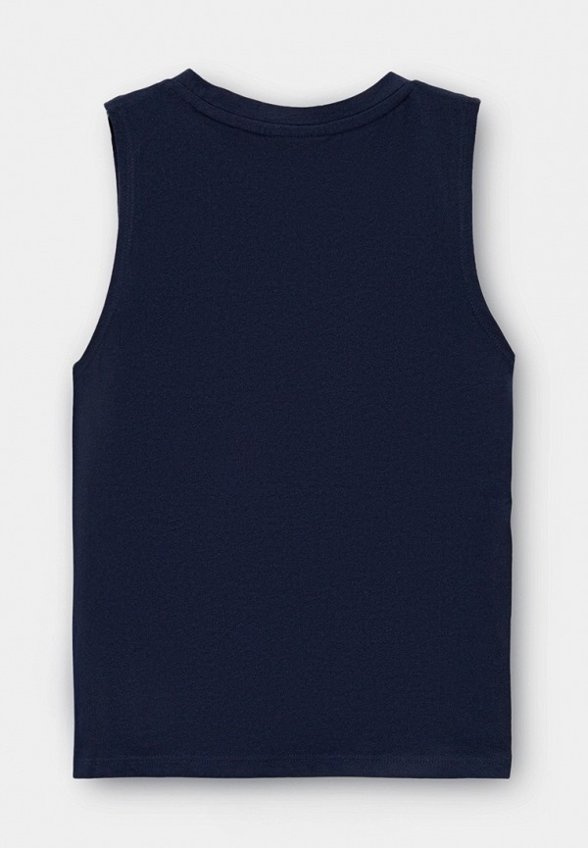 Футболка и шорты Diadora