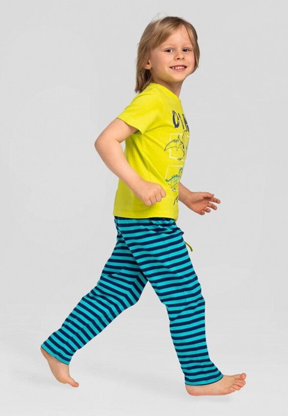 Футболка и брюки PlayToday