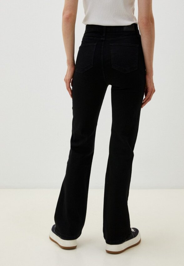 Джинсы Colin's