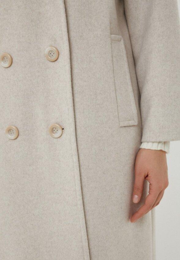 Пальто двубортное Modress