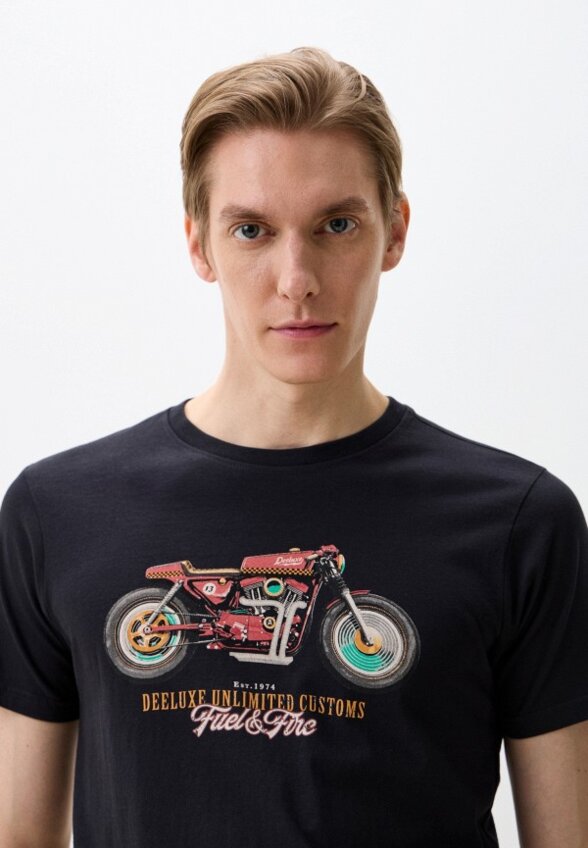 Футболка Deeluxe