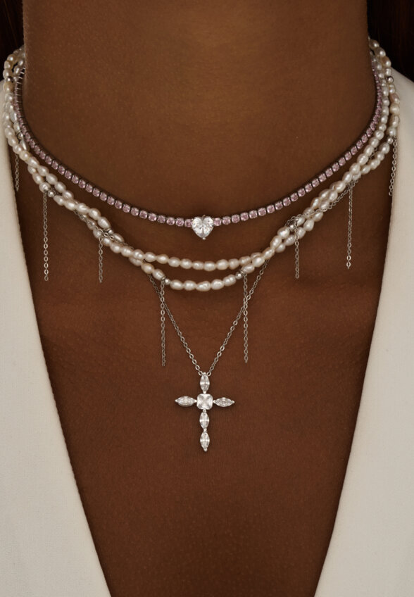 Серебряное колье с крестом ГАЛАТЕЯ с натуральным жемчугом MIE
