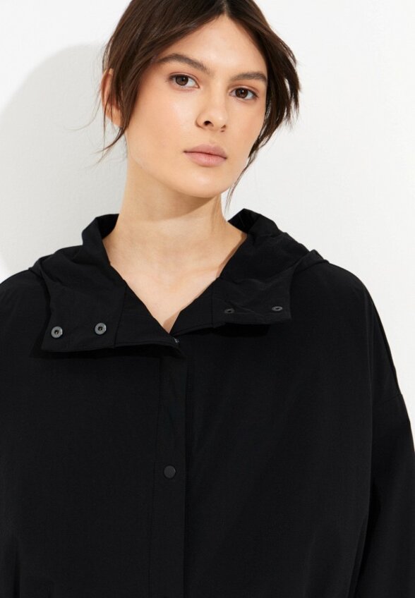 Плащ Heroine Sport