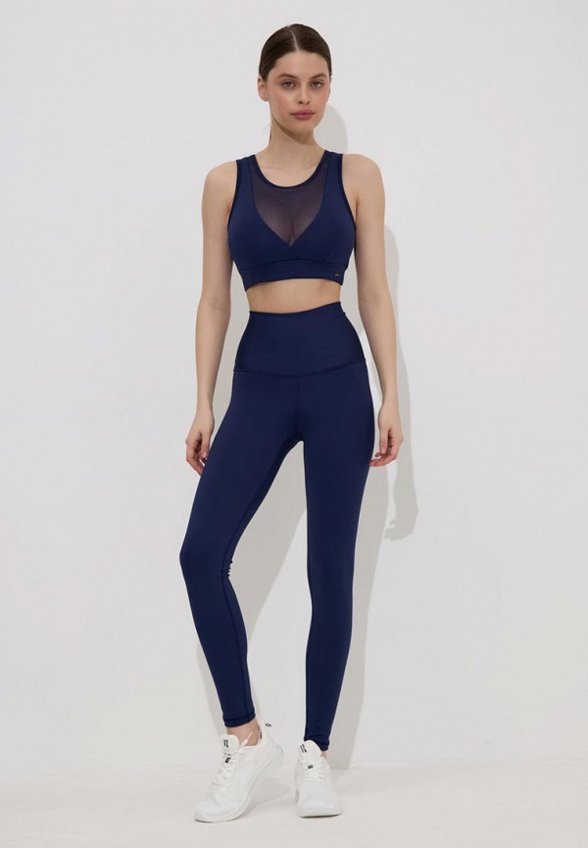 Топ спортивный PerEach