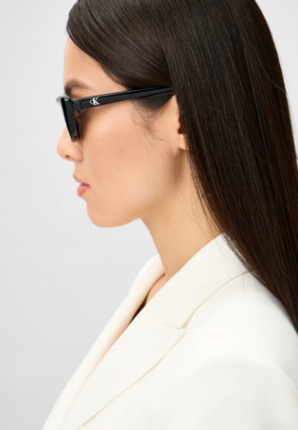 Очки солнцезащитные Calvin Klein Jeans