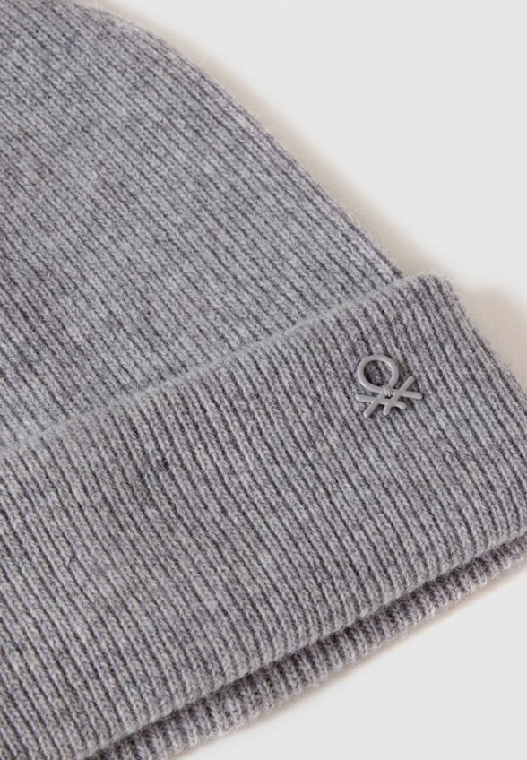 Шапка United Colors of Benetton