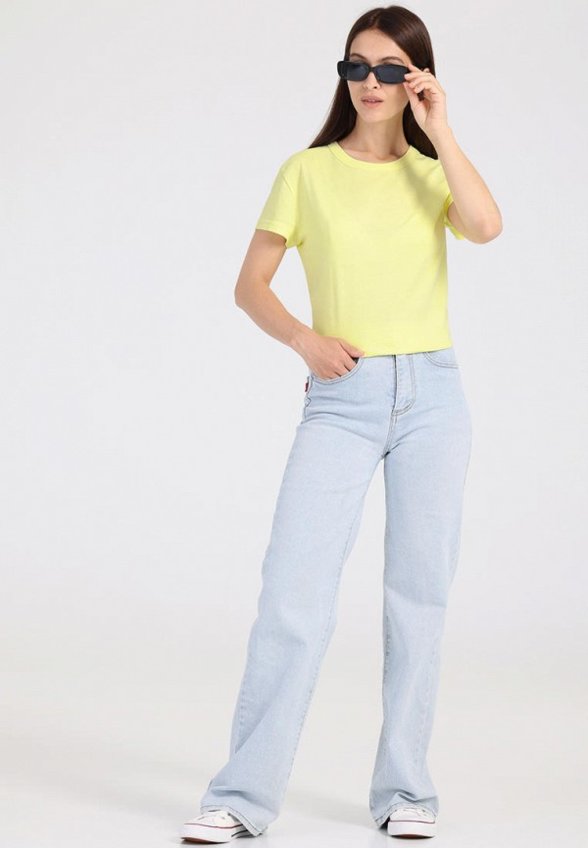 Футболка Апрель