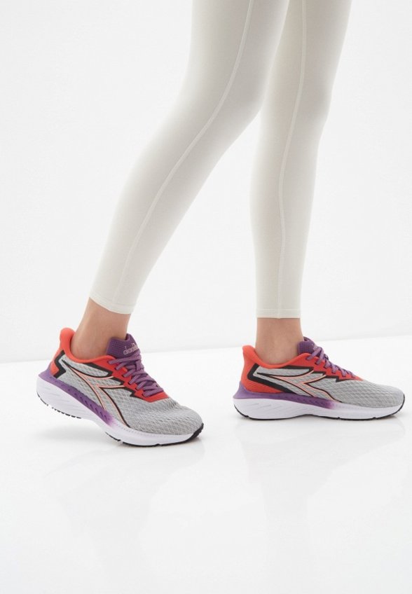 Кроссовки Diadora