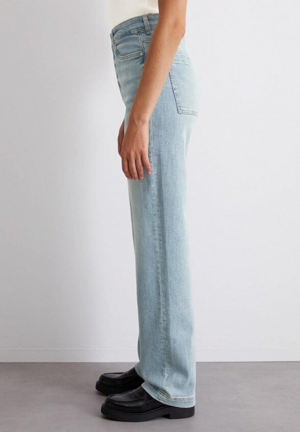 Джинсы Marc O'Polo