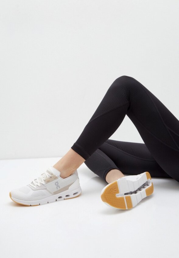 Кроссовки On