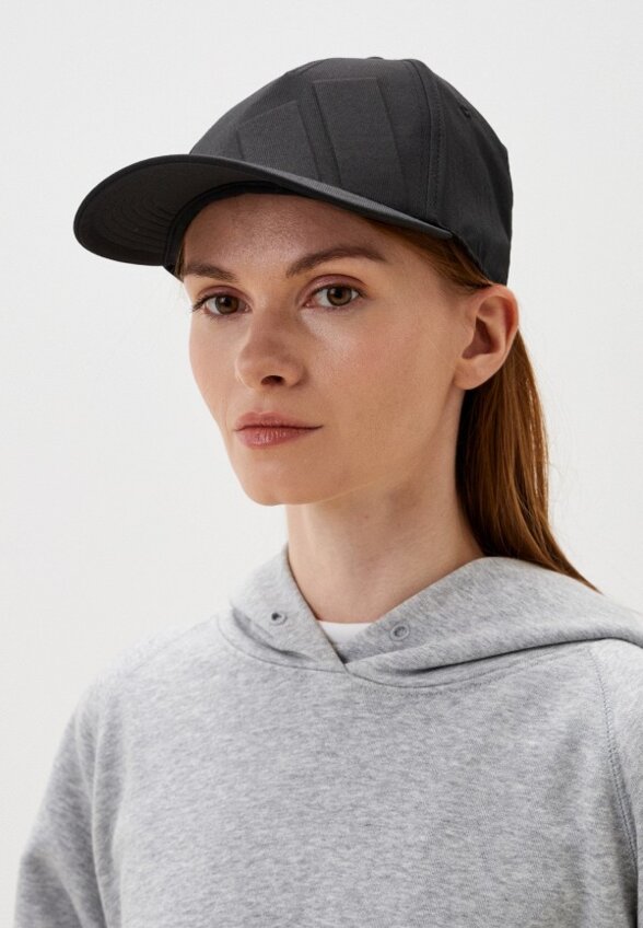 Бейсболка adidas