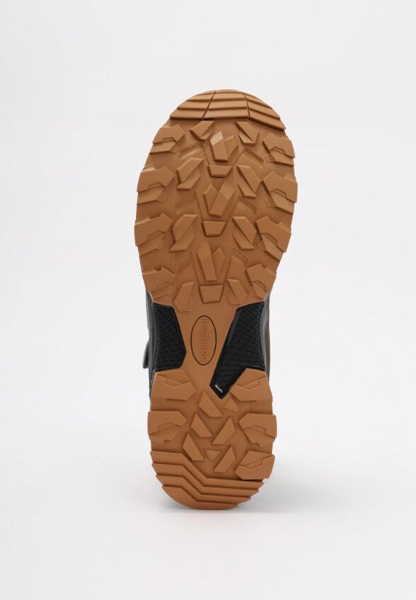 Кроссовки Baasploa