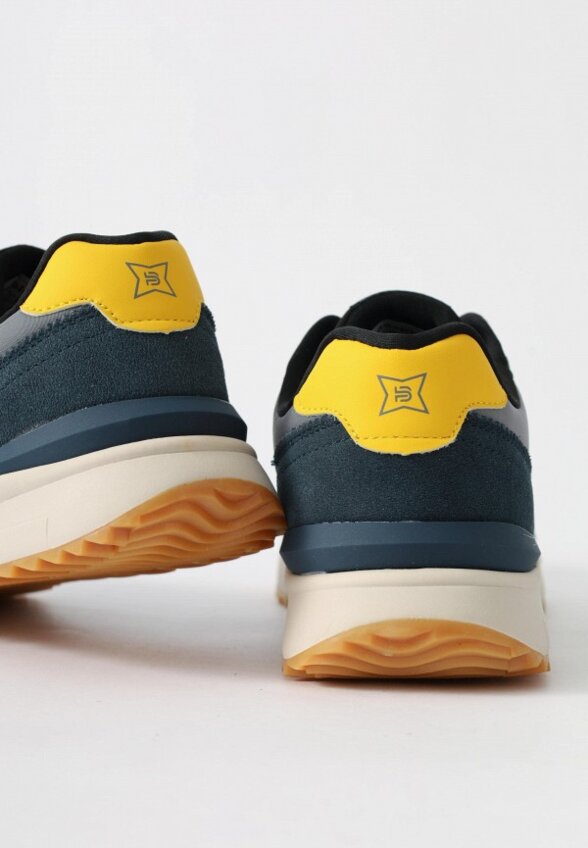 Кроссовки Baasploa