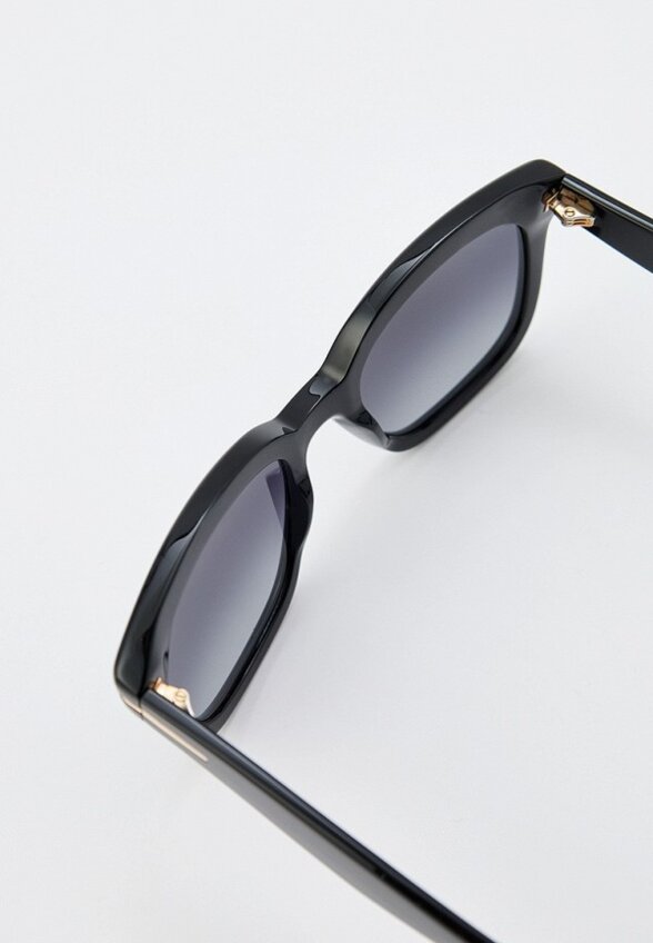 Очки солнцезащитные Boss