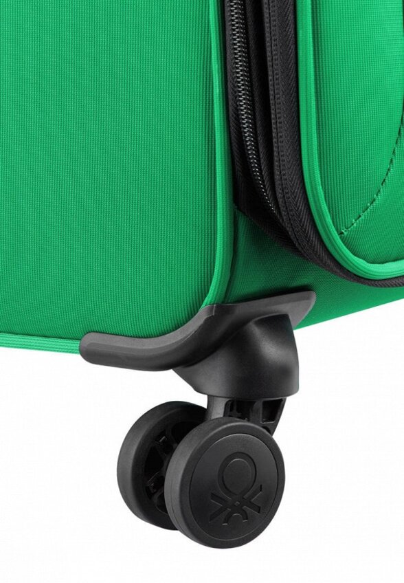 Чемодан Delsey