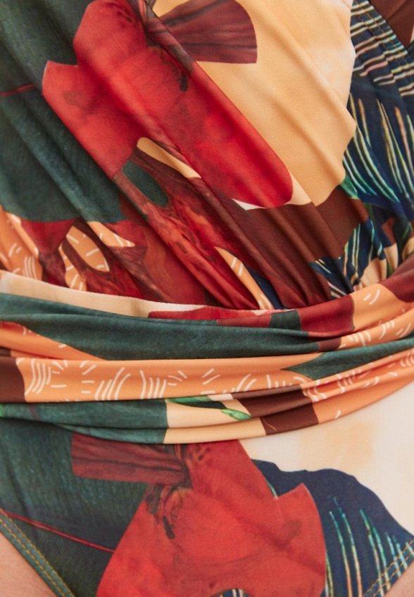 Купальник и парео Perles