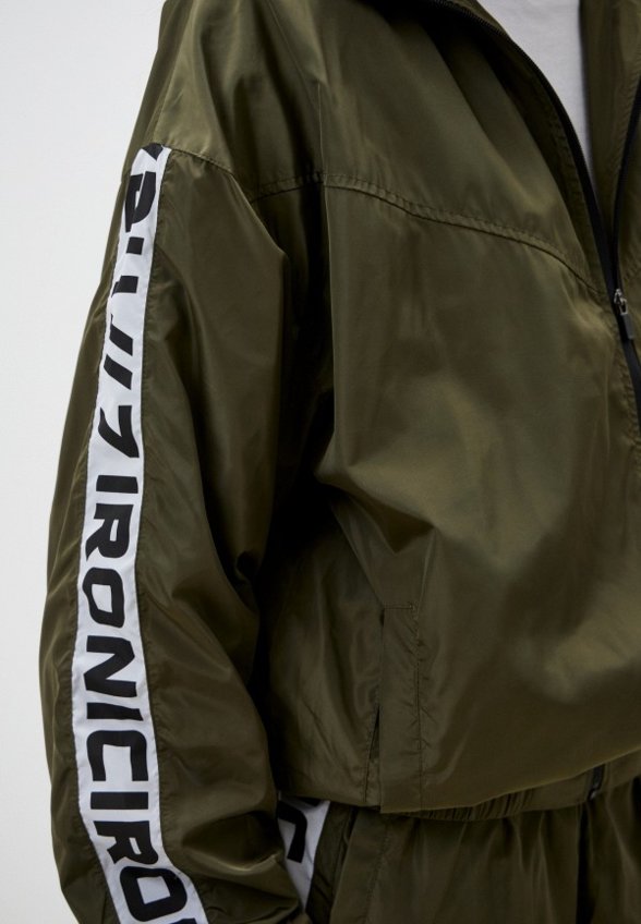 Ветровка O'STIN