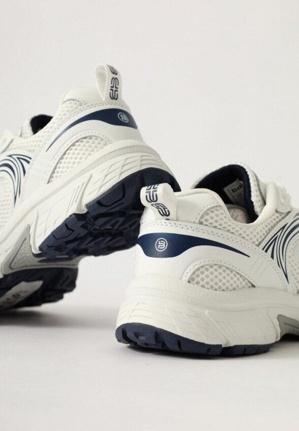 Кроссовки Baasploa