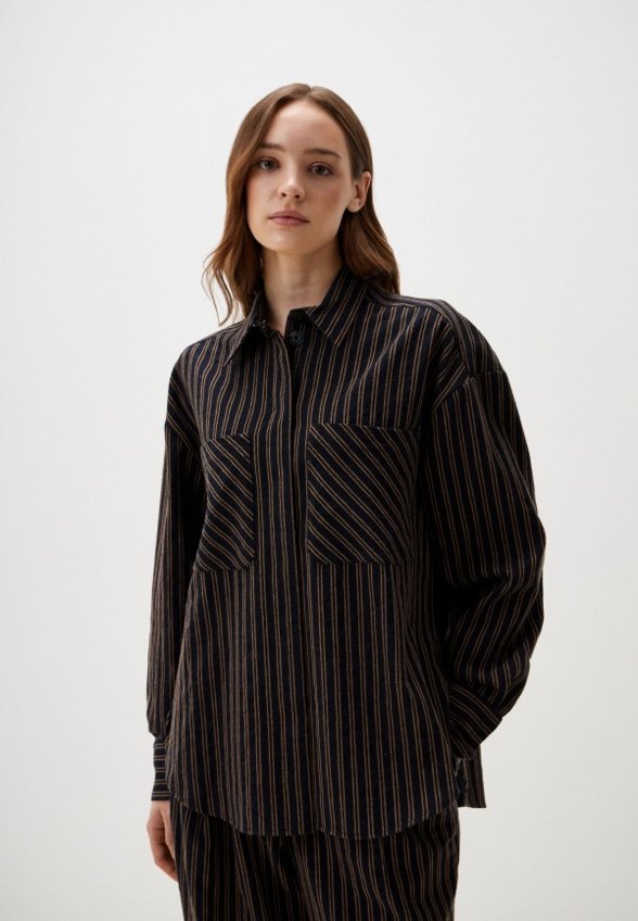 Костюм Voluminous