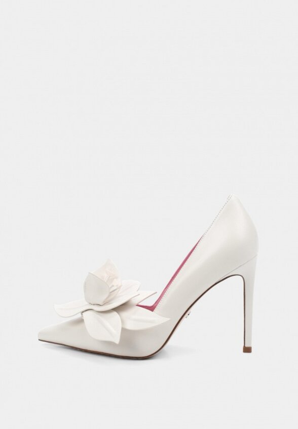 Туфли и броши 2 шт. Vitacci