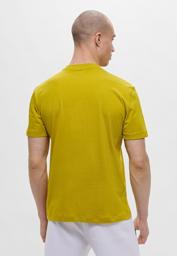 Футболка EA7