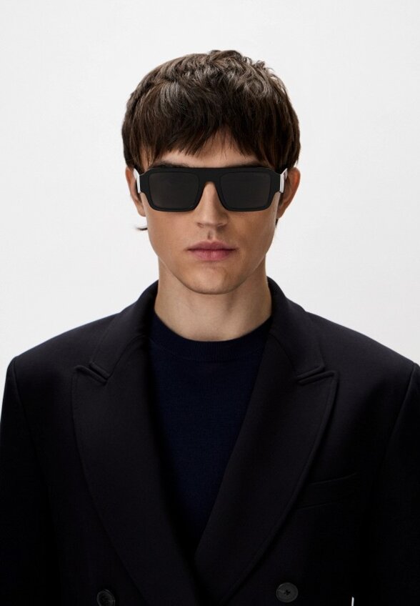 Очки солнцезащитные Prada