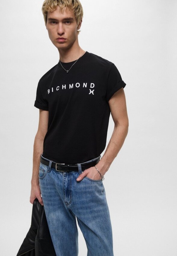 Футболка John Richmond